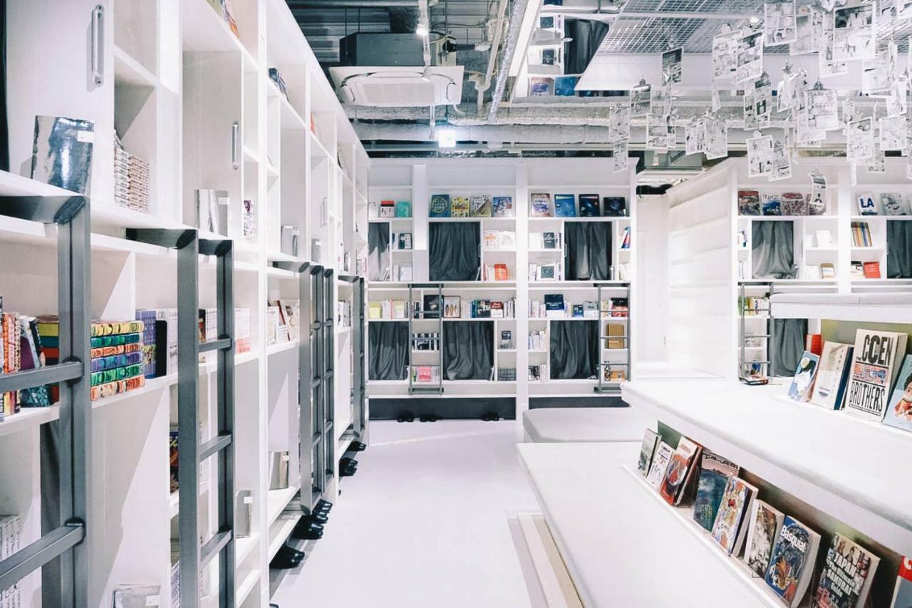 Хостел Book And Bed Tokyo Shinsaibashi Осака Экстерьер фото